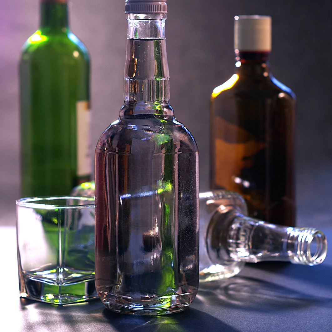 alcohol-2858398_1280-resized.jpg