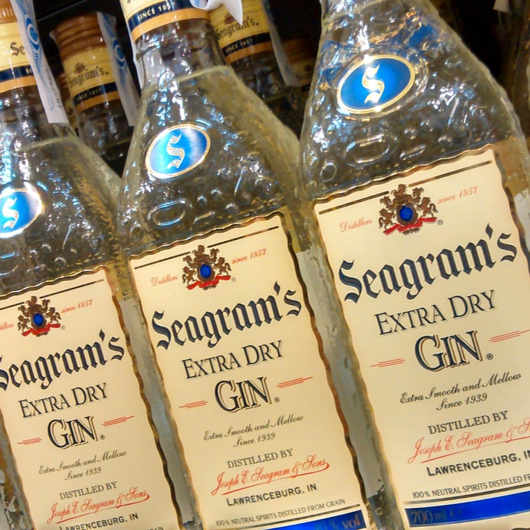 glass-drink-bottle-alcohol-label-brand-1331808-pxhere.com-resized.jpg