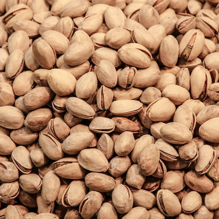 pistachio-nut-nuts-seeds-food-plant-ingredient-1483435-pxhere.com-resized.jpg