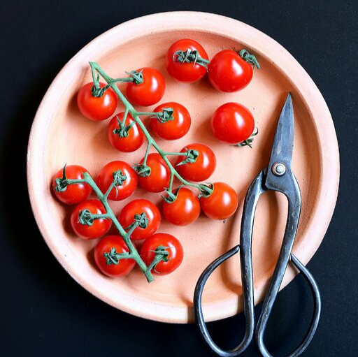 red-tomato-solanum-cherry-tomatoes-vegetable-fruit-1620533-pxhere.com-resized.jpg